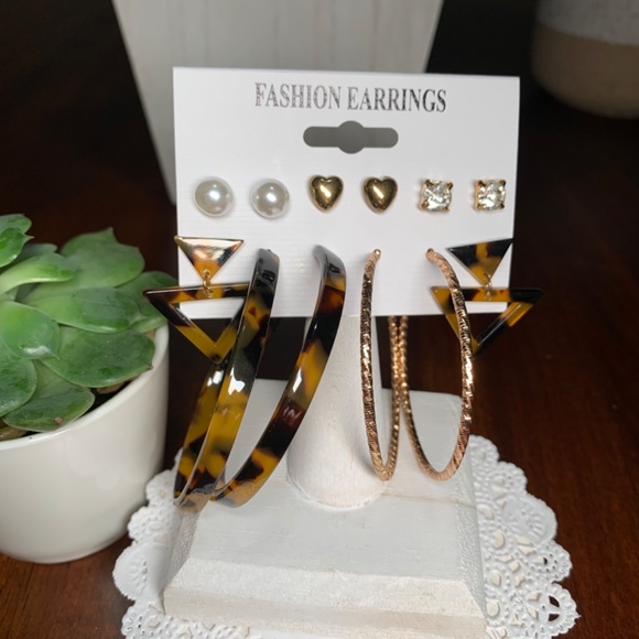 Coordinating 6 pair set of new earrings. Mix and match! - Picture 2 of 6